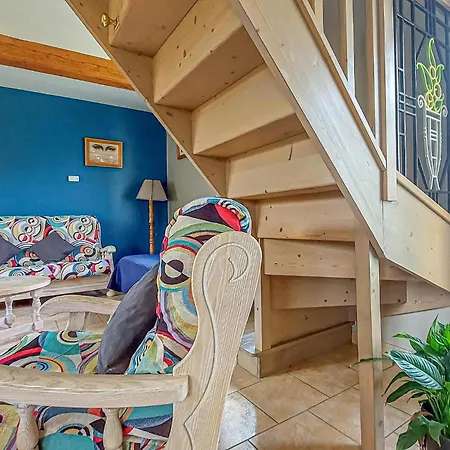 2 Bedroom Cozy Home In Saigneville